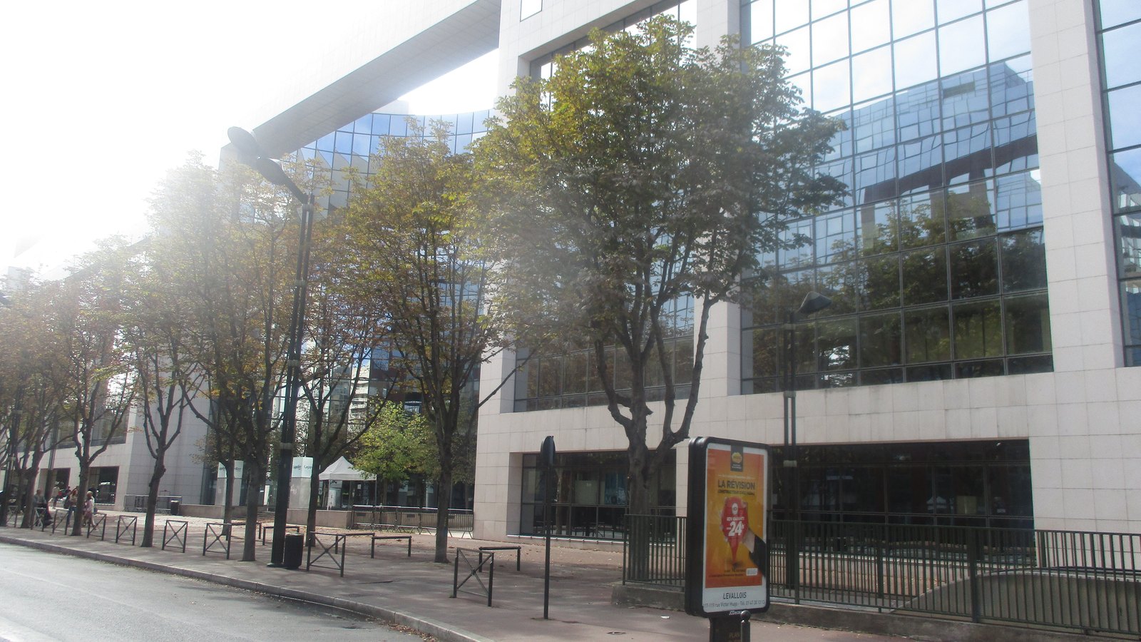 Coworking à Levallois-Perret : le guide des espaces de travail flexibles en 2026