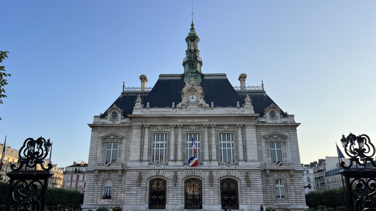 Rentrée politique à Levallois : comment l'éclatement de la droite en vue de 2027 fragilise la majorité municipale